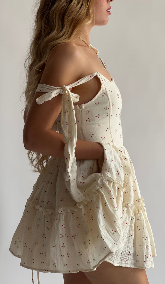 La mini-robe Siena en cerise