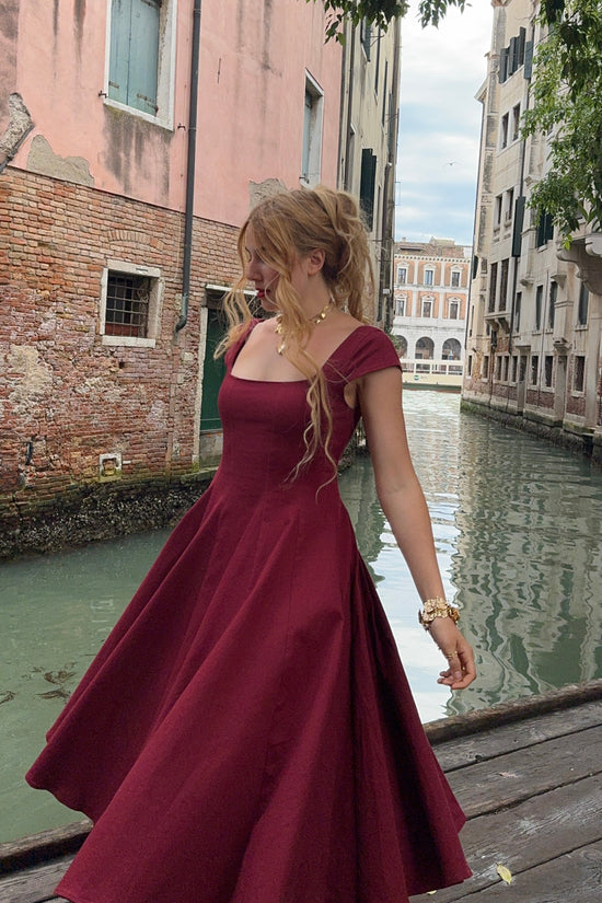 La robe des fées en grenat