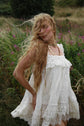 La robe Ophélie en dentelle de lys