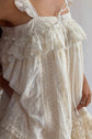 La robe Ophélie en dentelle de lys