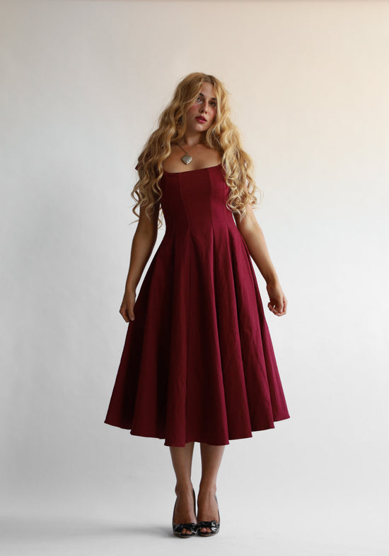 La robe des fées en grenat