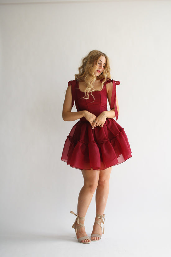 DARK FAIRYTALE COLLECTION Wild Rose & Sparrow DARK FAIRYTALE COLLECTION Wild Rose & Sparrow